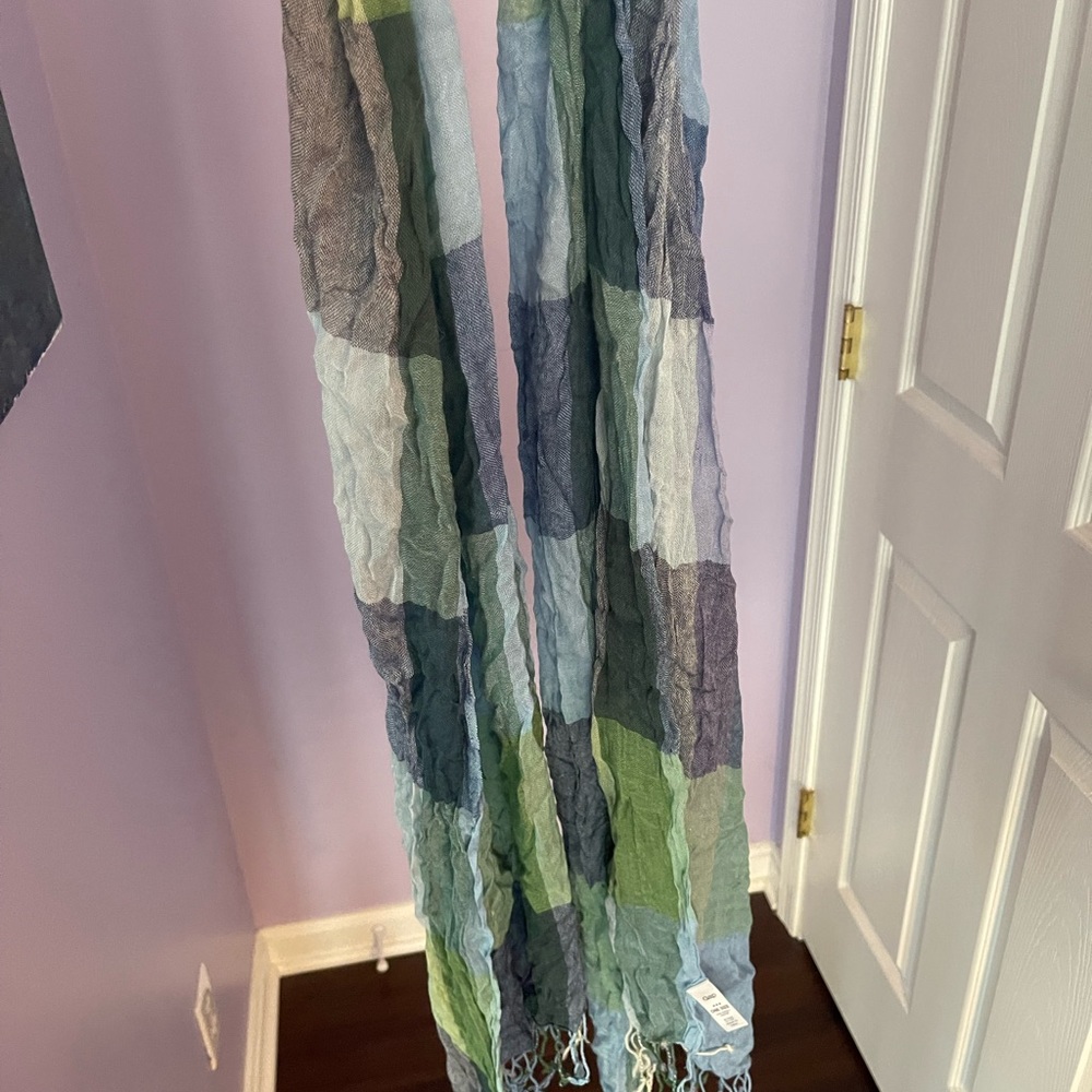 Gap scarf
